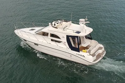 2001 Sealine F33