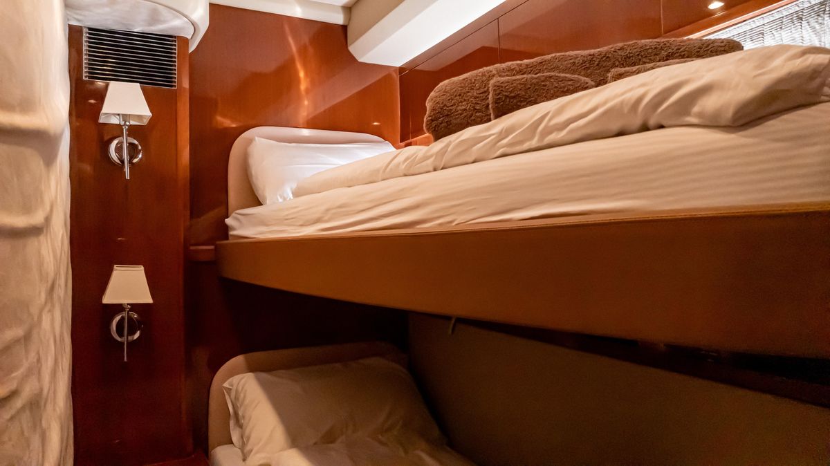 2007 Princess 65 