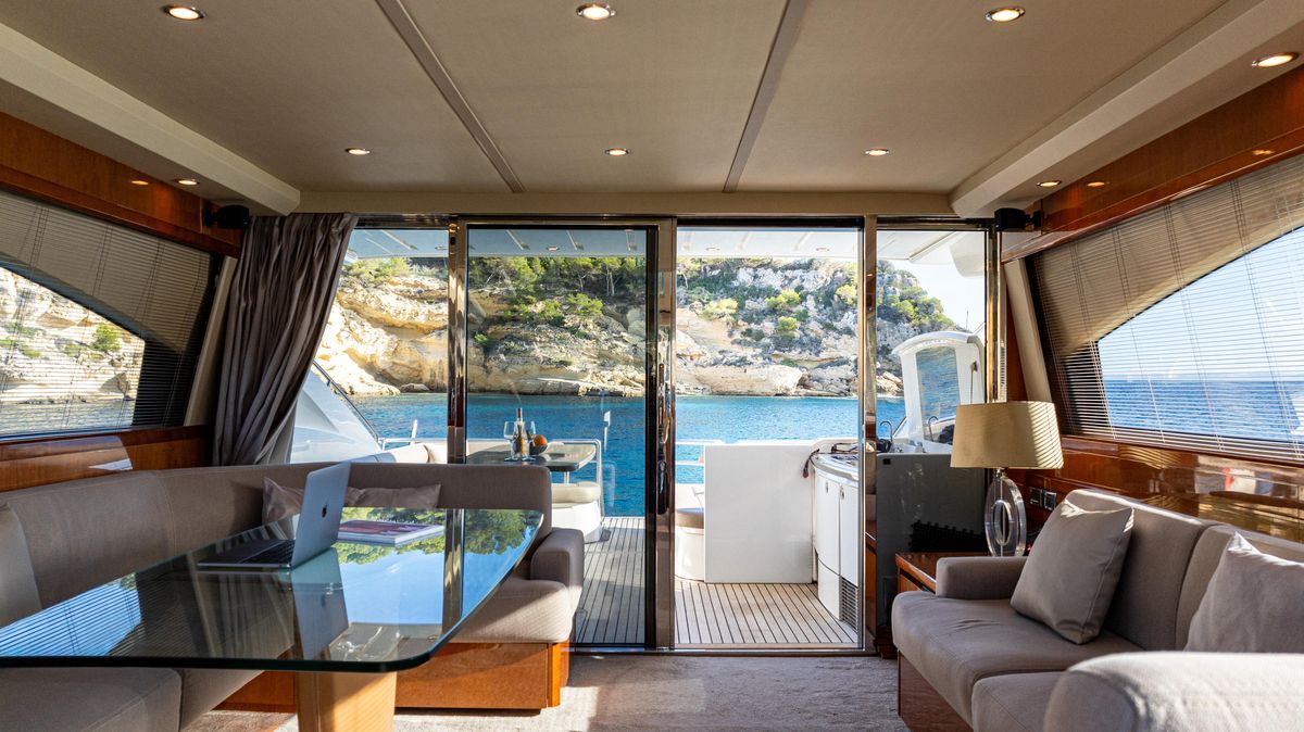 2007 Princess 65 