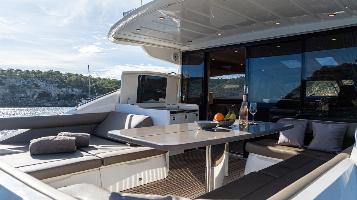 2007 Princess 65 