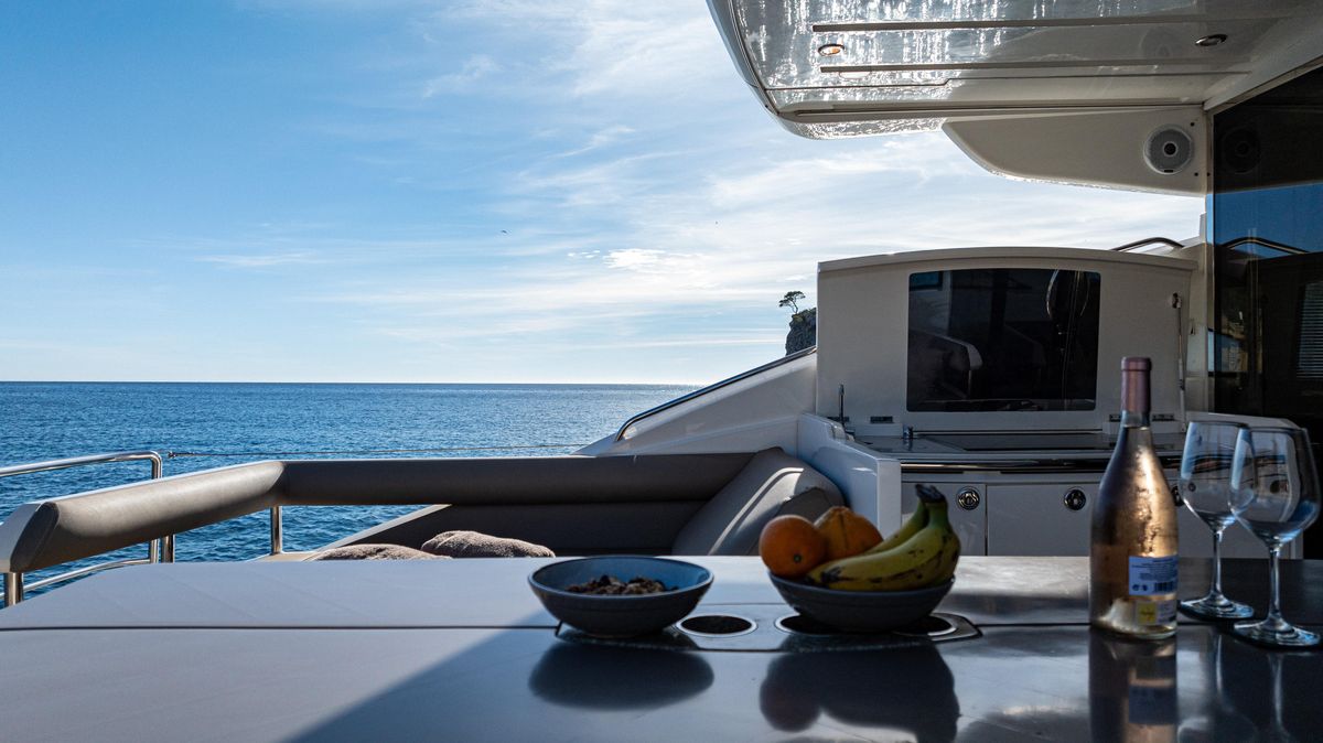 2007 Princess 65 