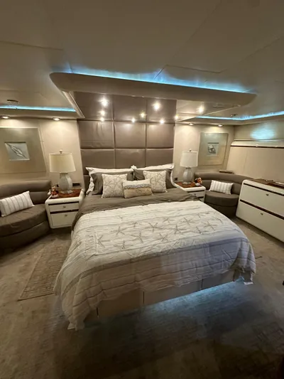 Amora Yacht Photos Pics 