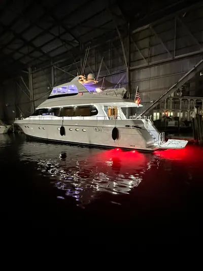 Amora Yacht Photos Pics 