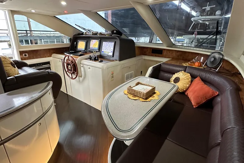 Amora Yacht Photos Pics 