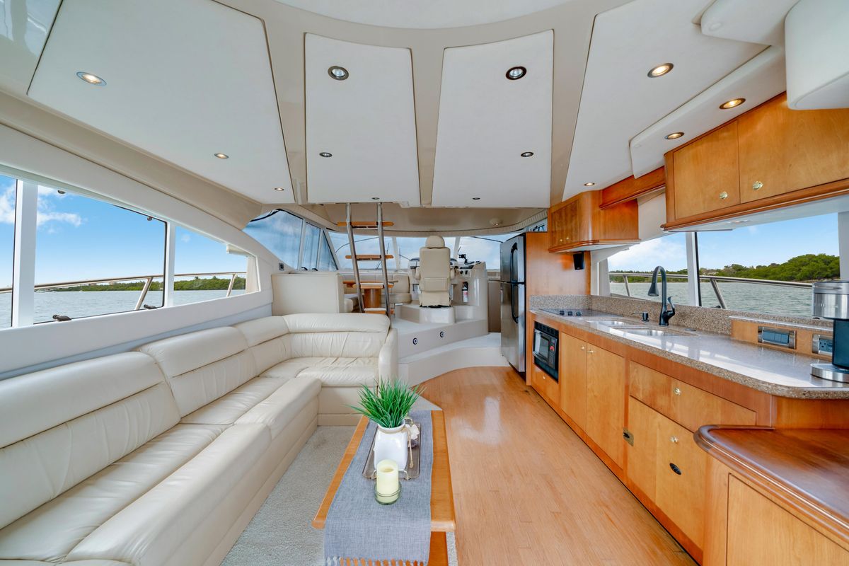 2001 Cruisers Yachts 53 