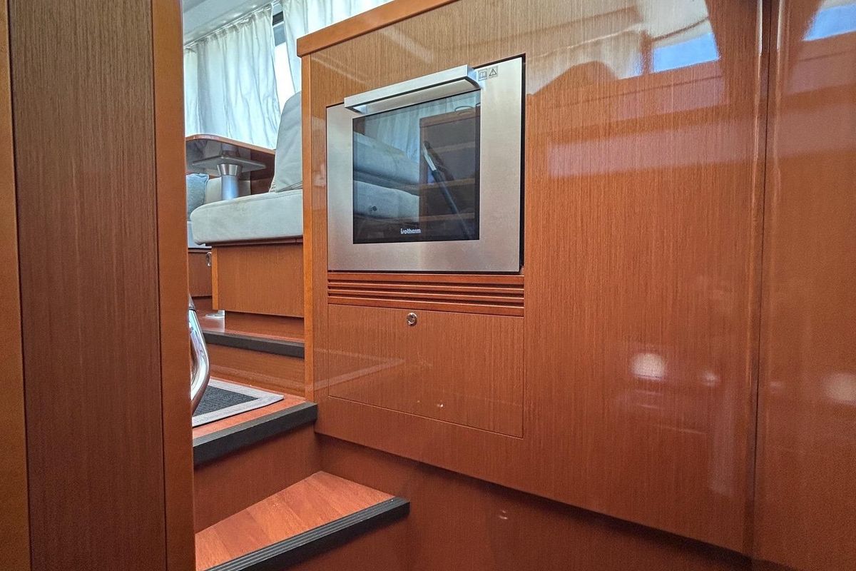 2019 Beneteau 49 