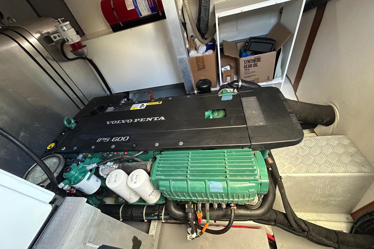 2019 Beneteau 49 