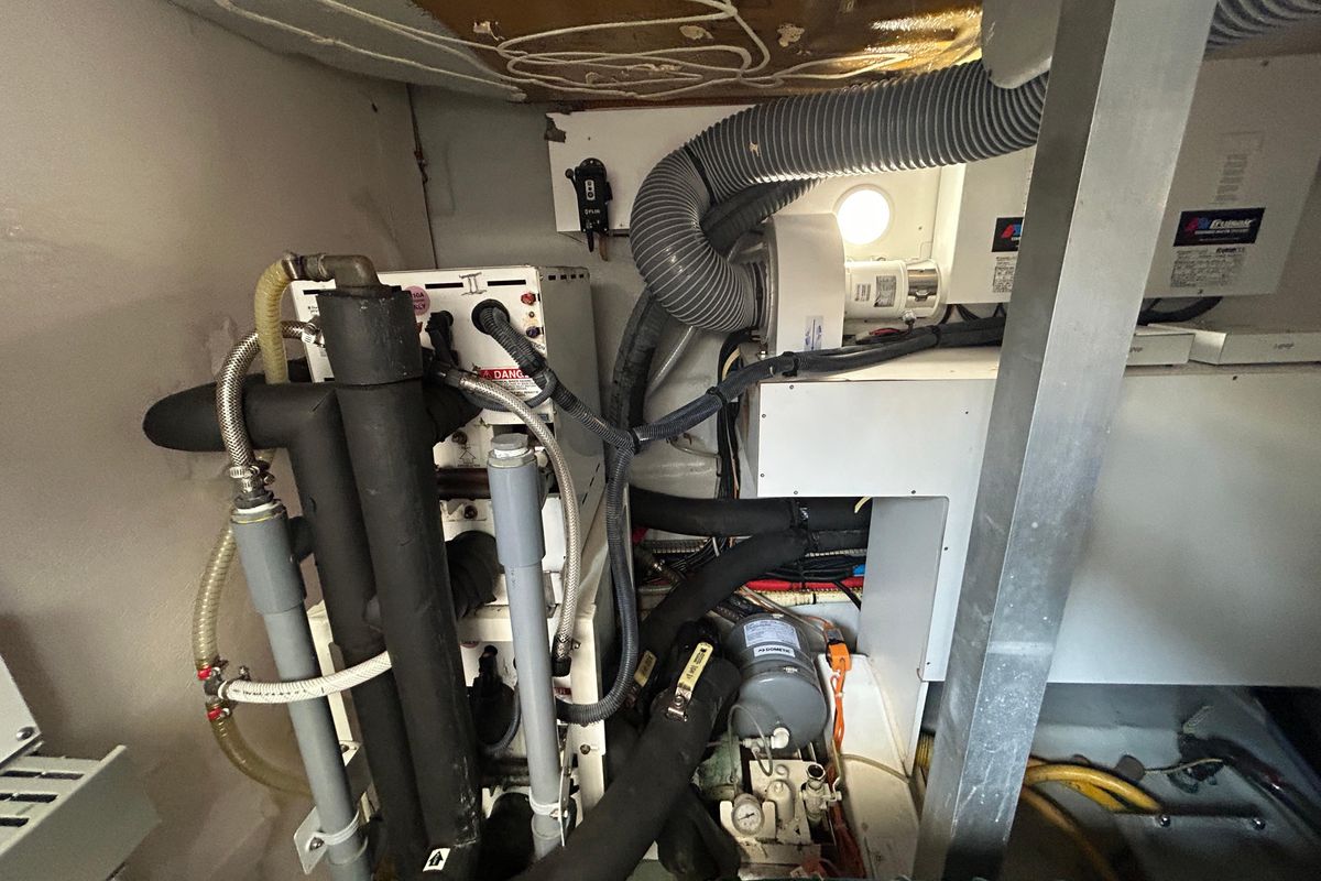 2019 Beneteau 49 
