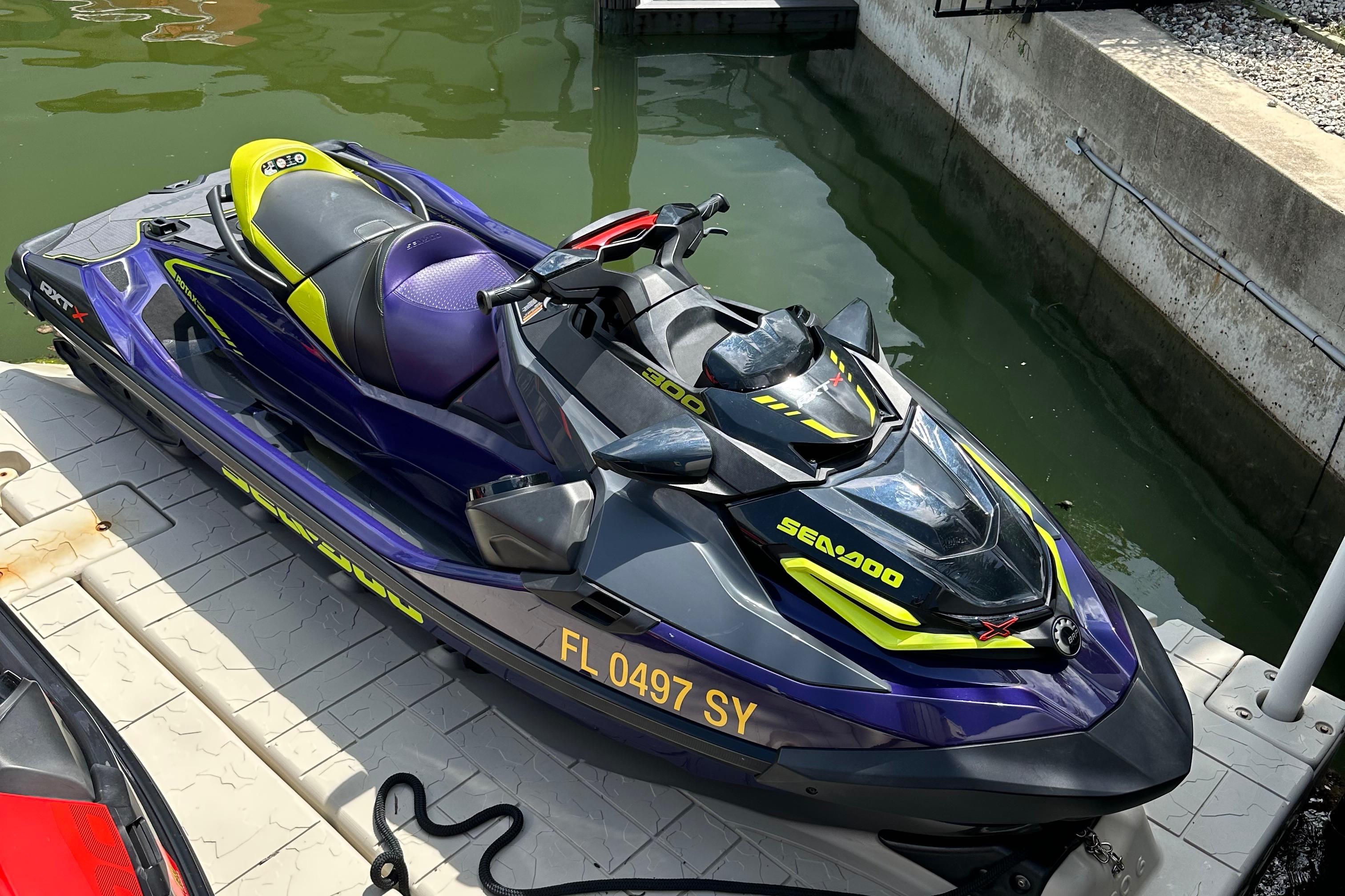 2021 Sea-Doo RXT X 300 Personal Watercraft for sale - YachtWorld