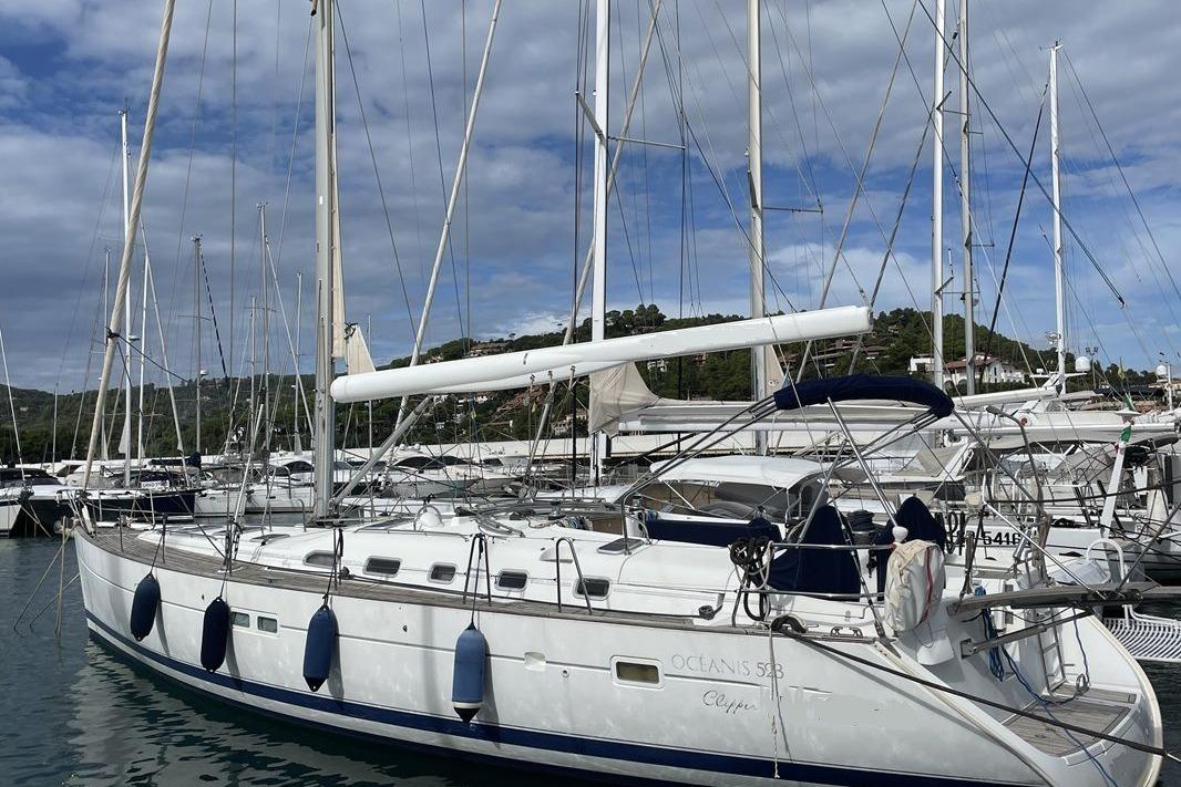 Beneteau Oceanis Clipper 523
