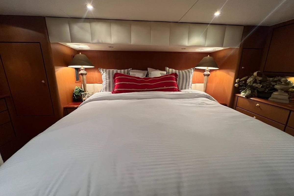 2002 Ocean Yachts 56 