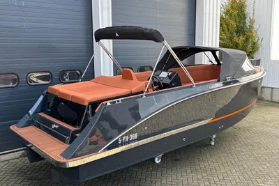 2024 Maxima 740 Tender