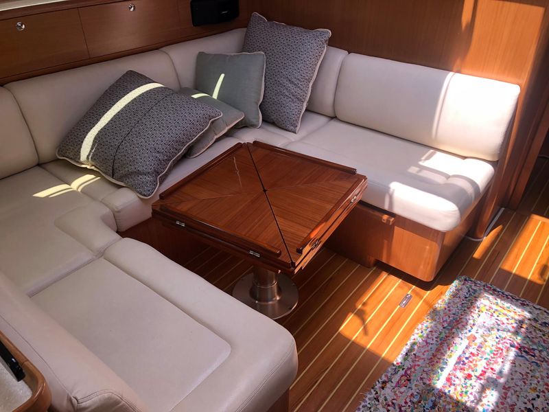 2017 Catalina 425