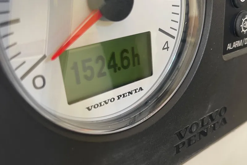 Ayametta Yacht Photos Pics Engine control