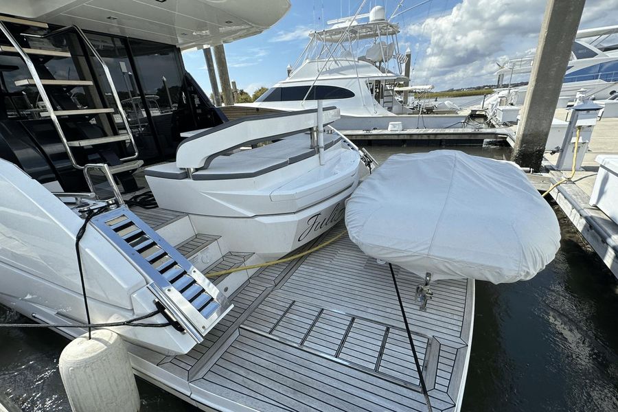 2019 Galeon 510 Sky