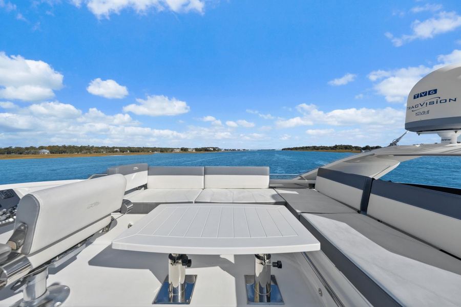 2019 Galeon 510 Sky