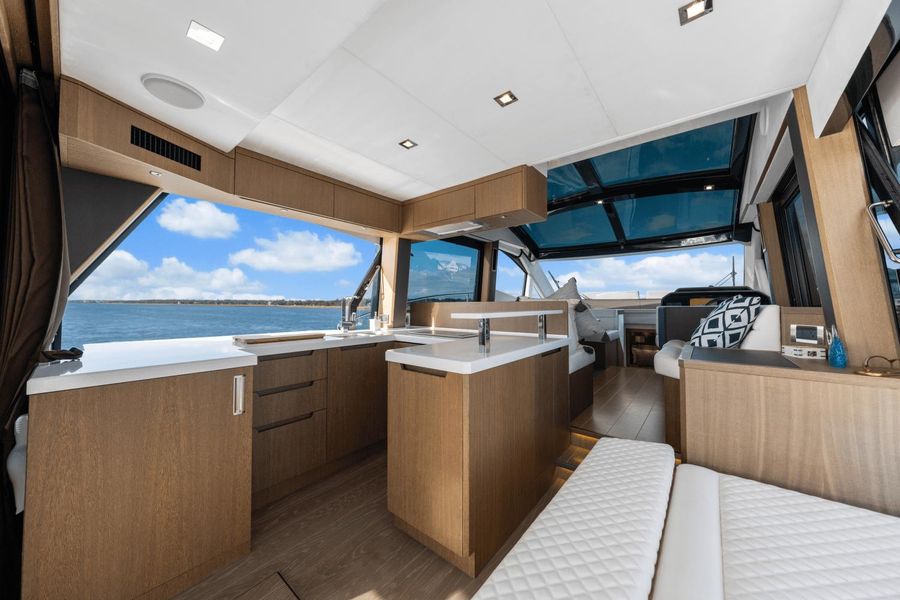 2019 Galeon 510 Sky