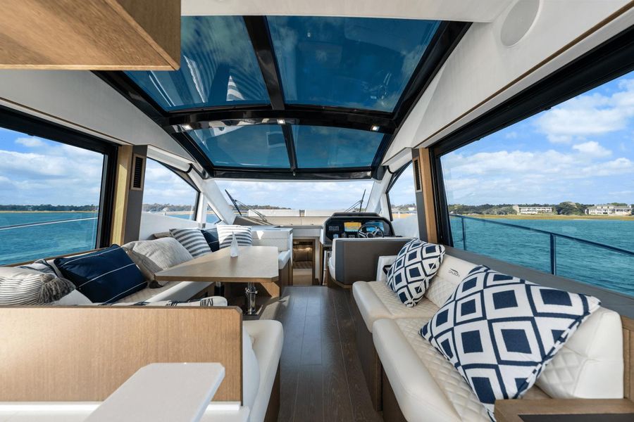 2019 Galeon 510 Sky