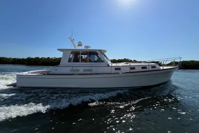 Grand Banks 43 Eastbay HX