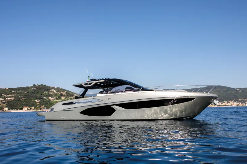  Yacht Photos Pics FIM 500 Regina