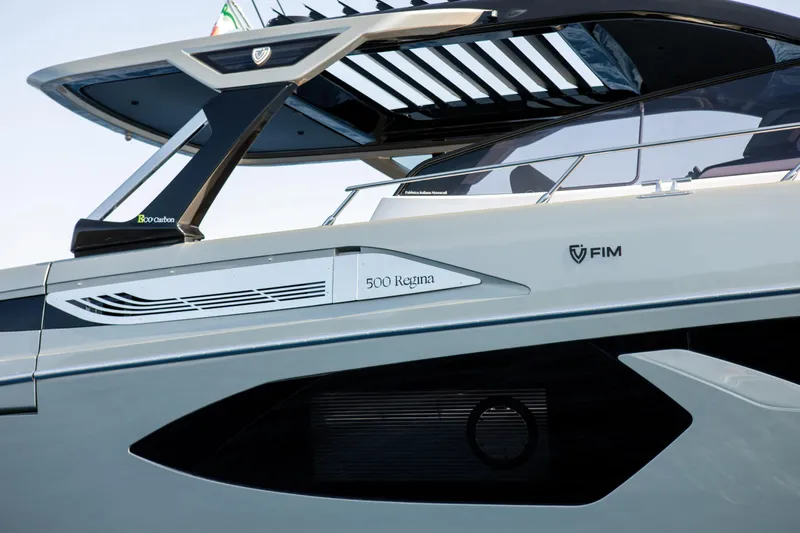  Yacht Photos Pics FIM 500 Regina