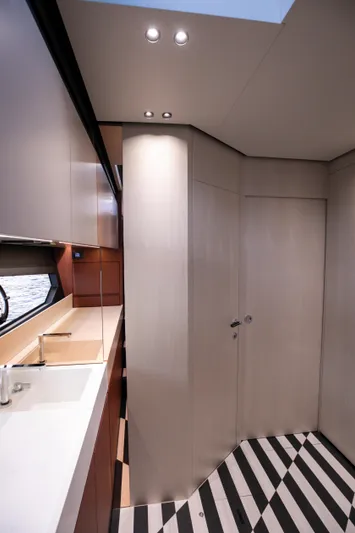  Yacht Photos Pics FIM 500 Regina