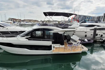 2020 Galeon 400 Fly