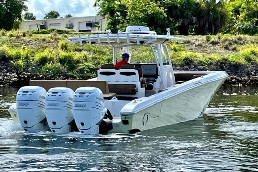 2019 Fountain 38 CC LS