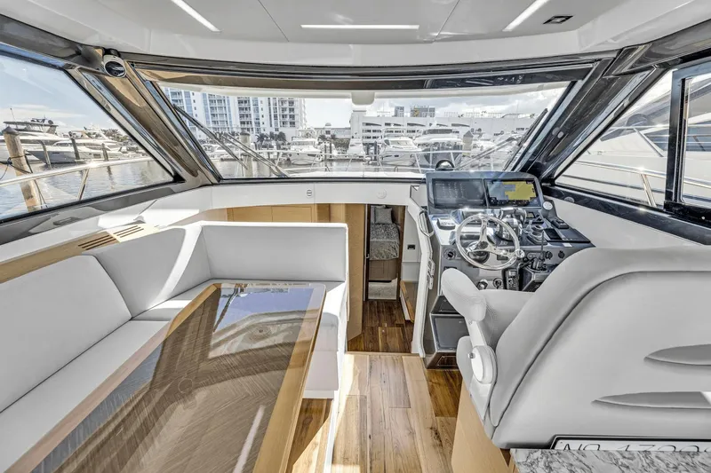 Devocean Yacht Photos Pics 