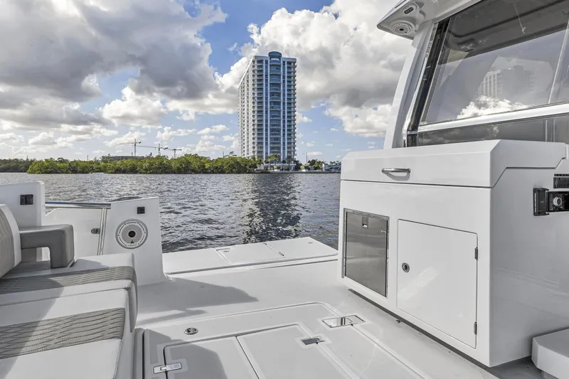 Devocean Yacht Photos Pics 