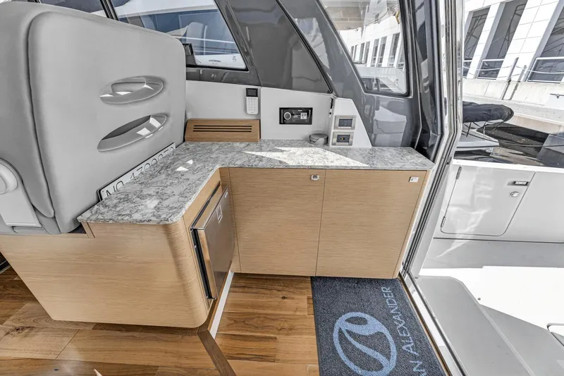 Devocean Yacht Photos Pics 