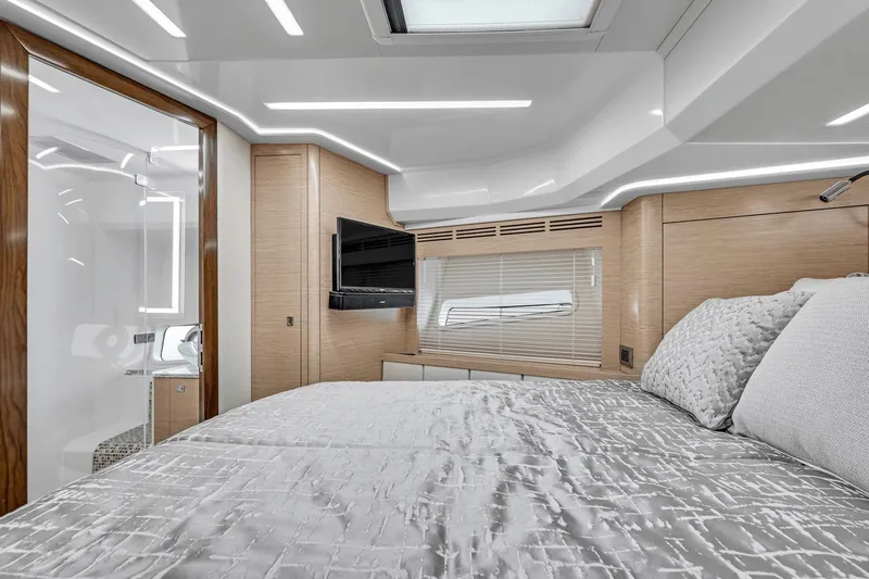 Devocean Yacht Photos Pics 