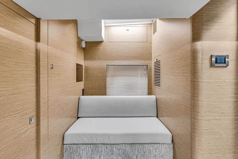 Devocean Yacht Photos Pics 