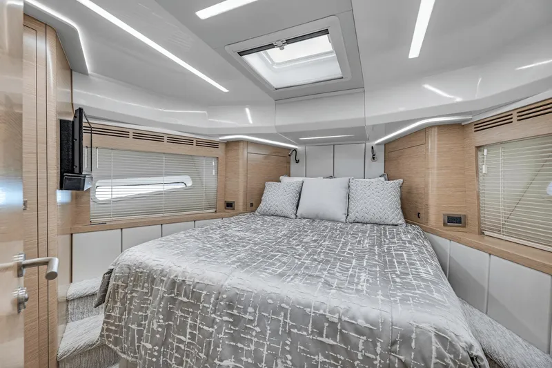 Devocean Yacht Photos Pics 