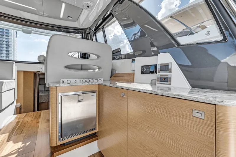 Devocean Yacht Photos Pics 