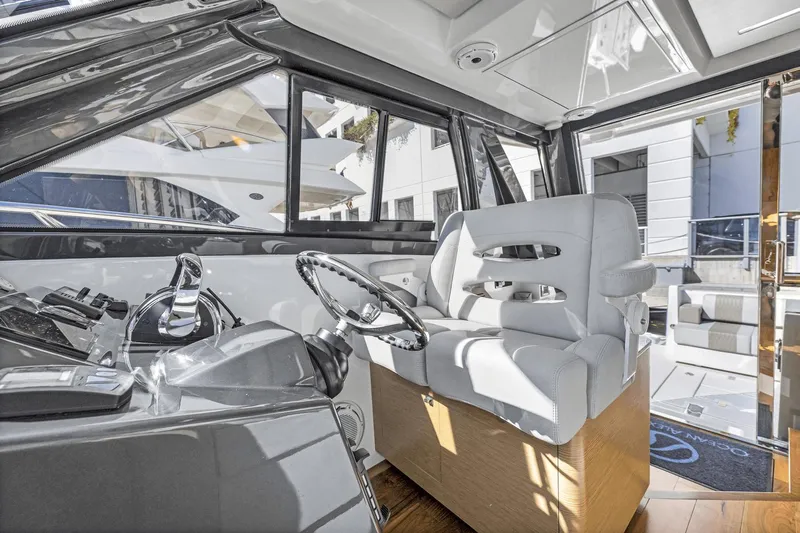 Devocean Yacht Photos Pics 