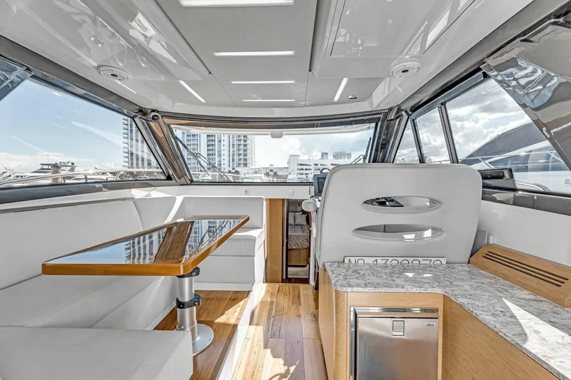 Devocean Yacht Photos Pics 