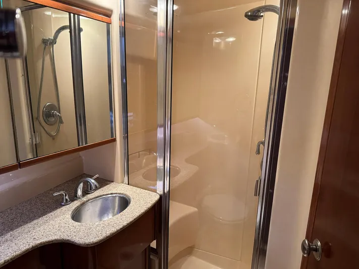 J'becuz Yacht Photos Pics 