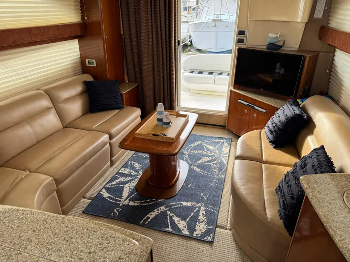 J'becuz Yacht Photos Pics 