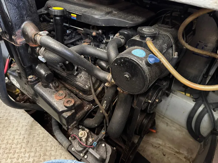 J'becuz Yacht Photos Pics 