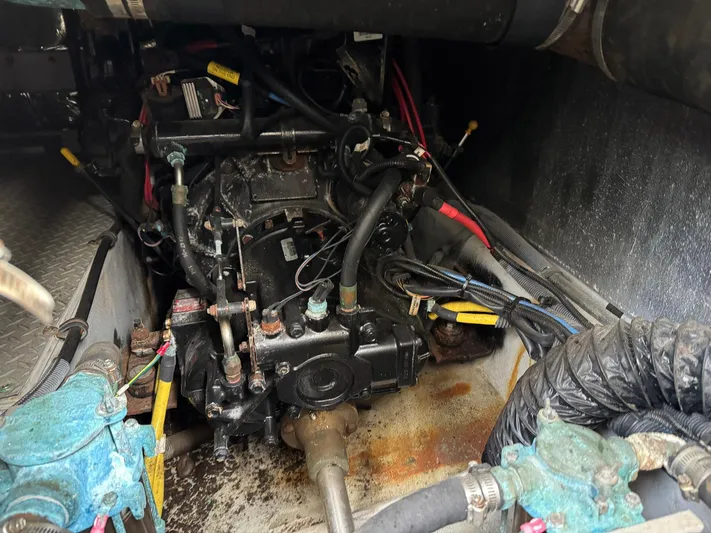 J'becuz Yacht Photos Pics 