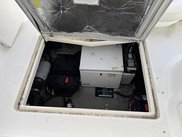 J'becuz Yacht Photos Pics 