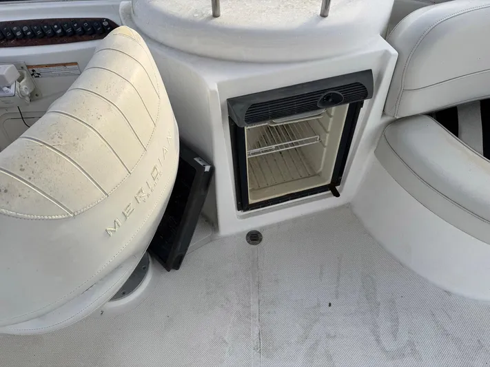 J'becuz Yacht Photos Pics 