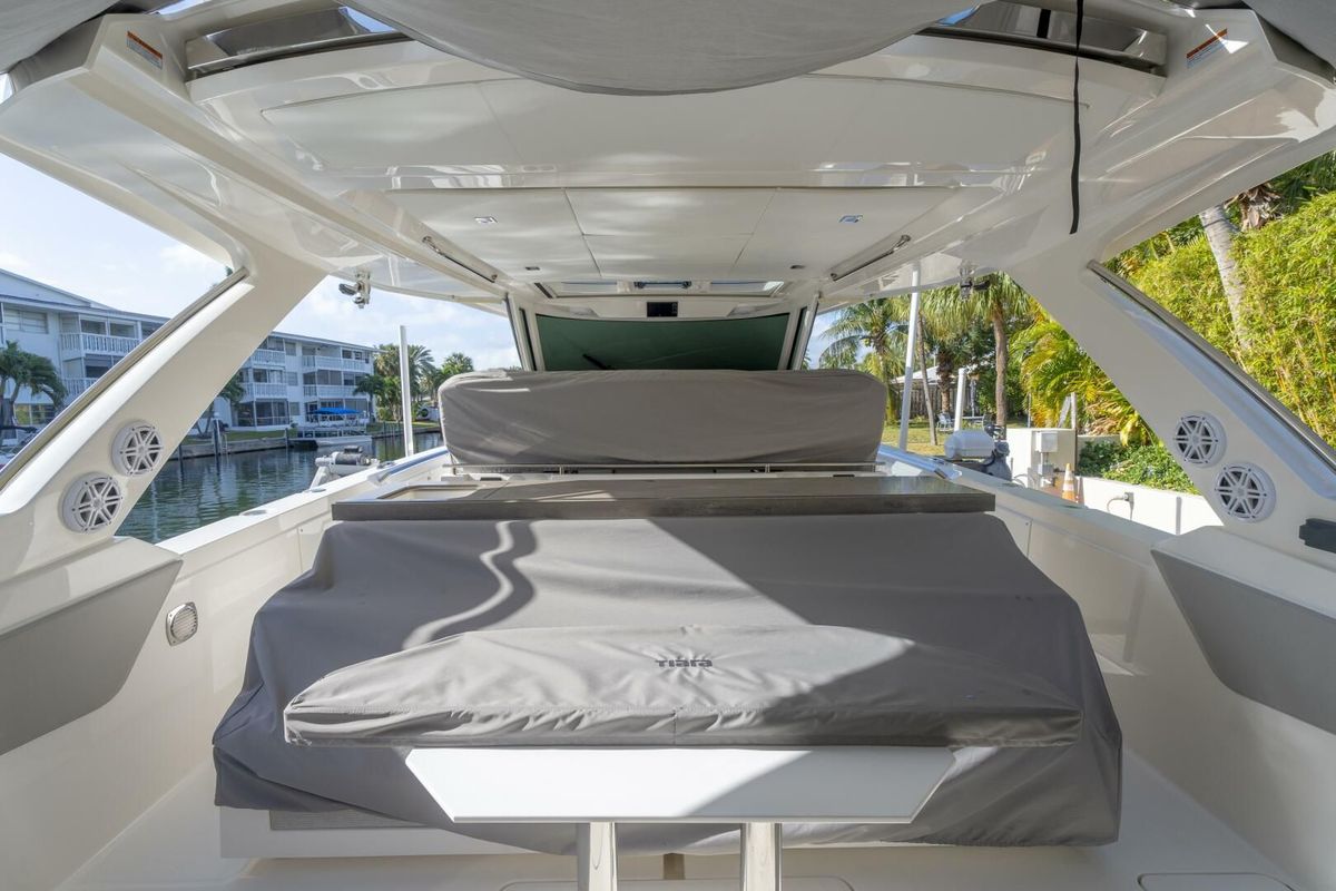 2024 Tiara Yachts 43 