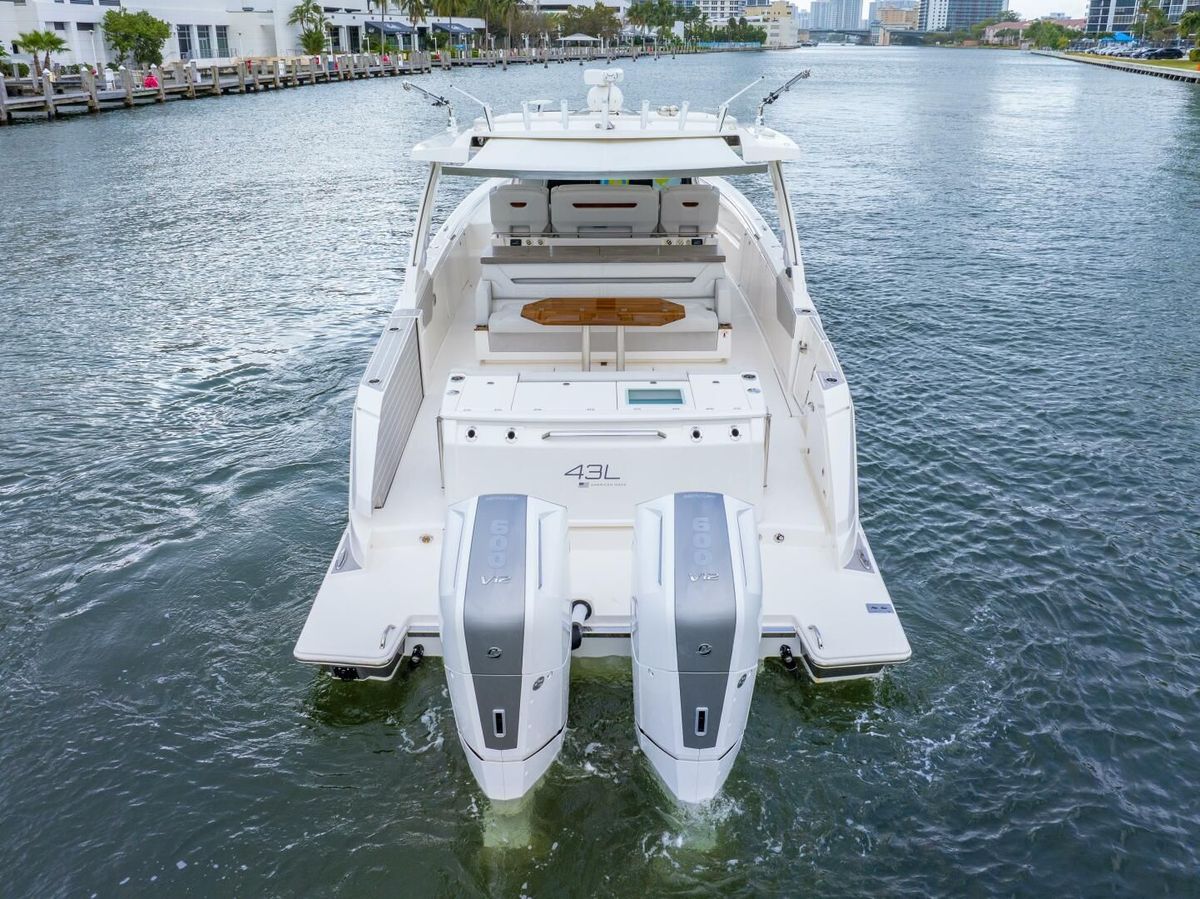 2024 Tiara Yachts 43 