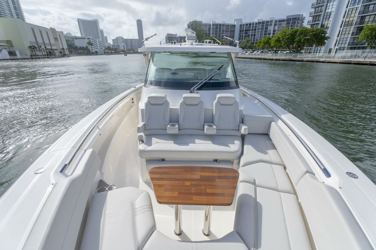 2024 Tiara Yachts 43 