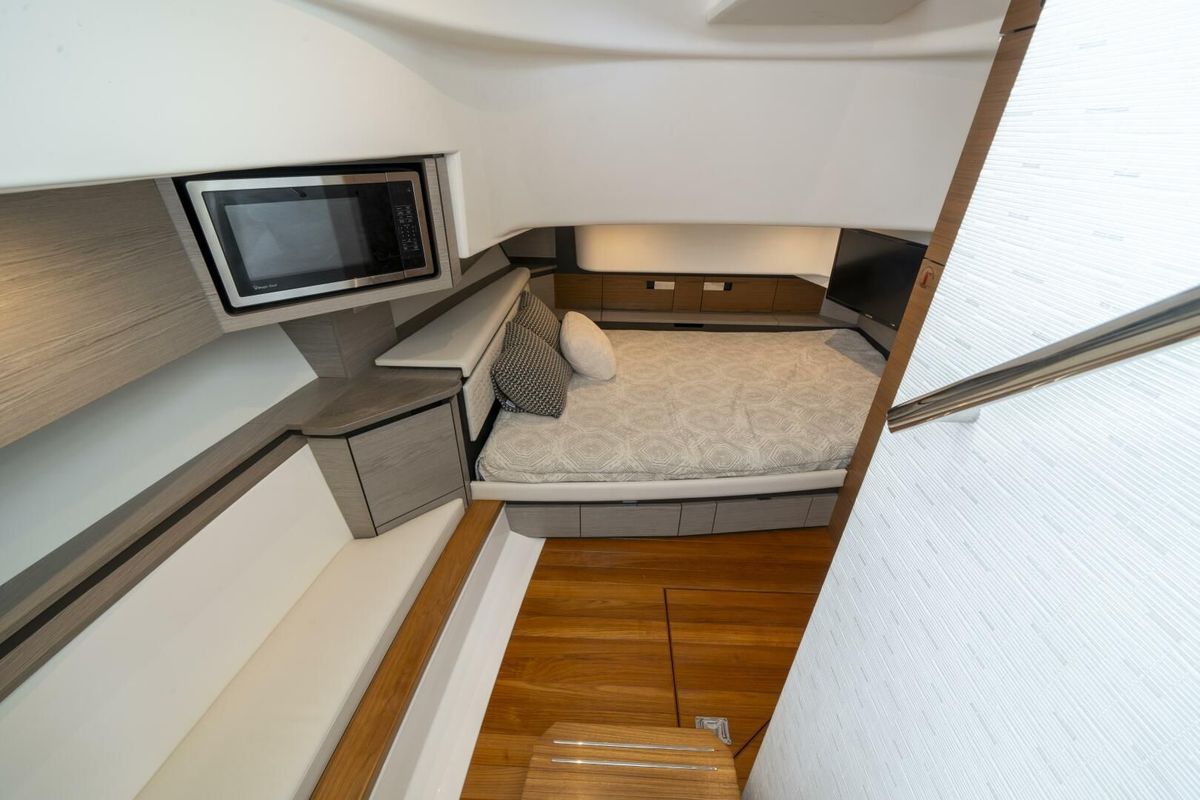 2024 Tiara Yachts 43 