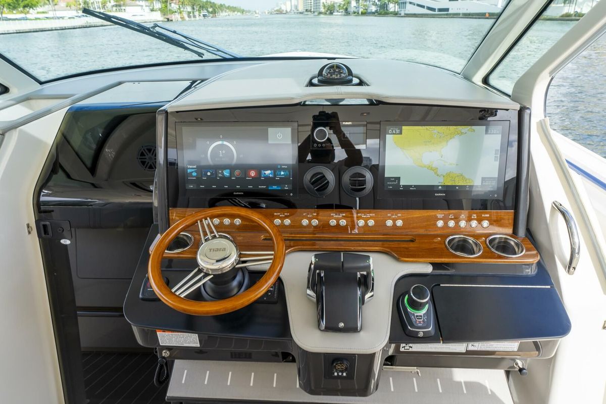 2024 Tiara Yachts 43 