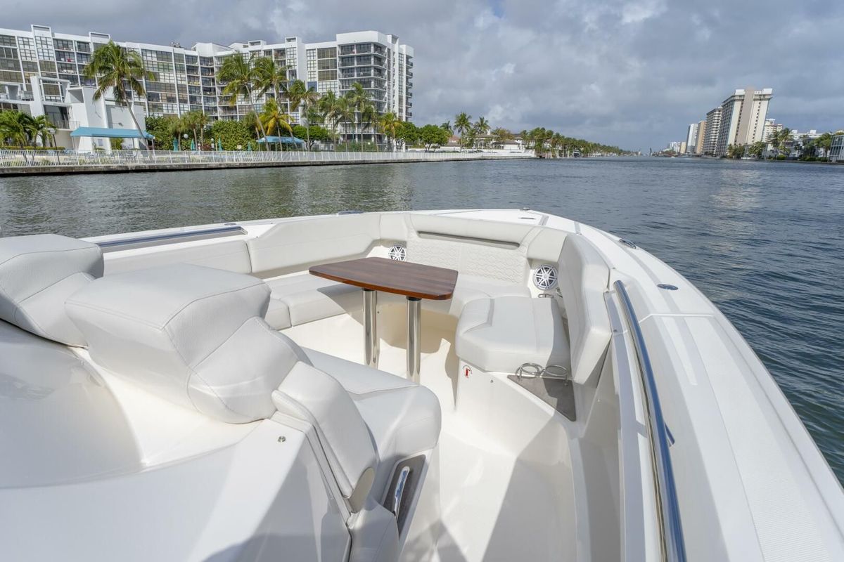 2024 Tiara Yachts 43 