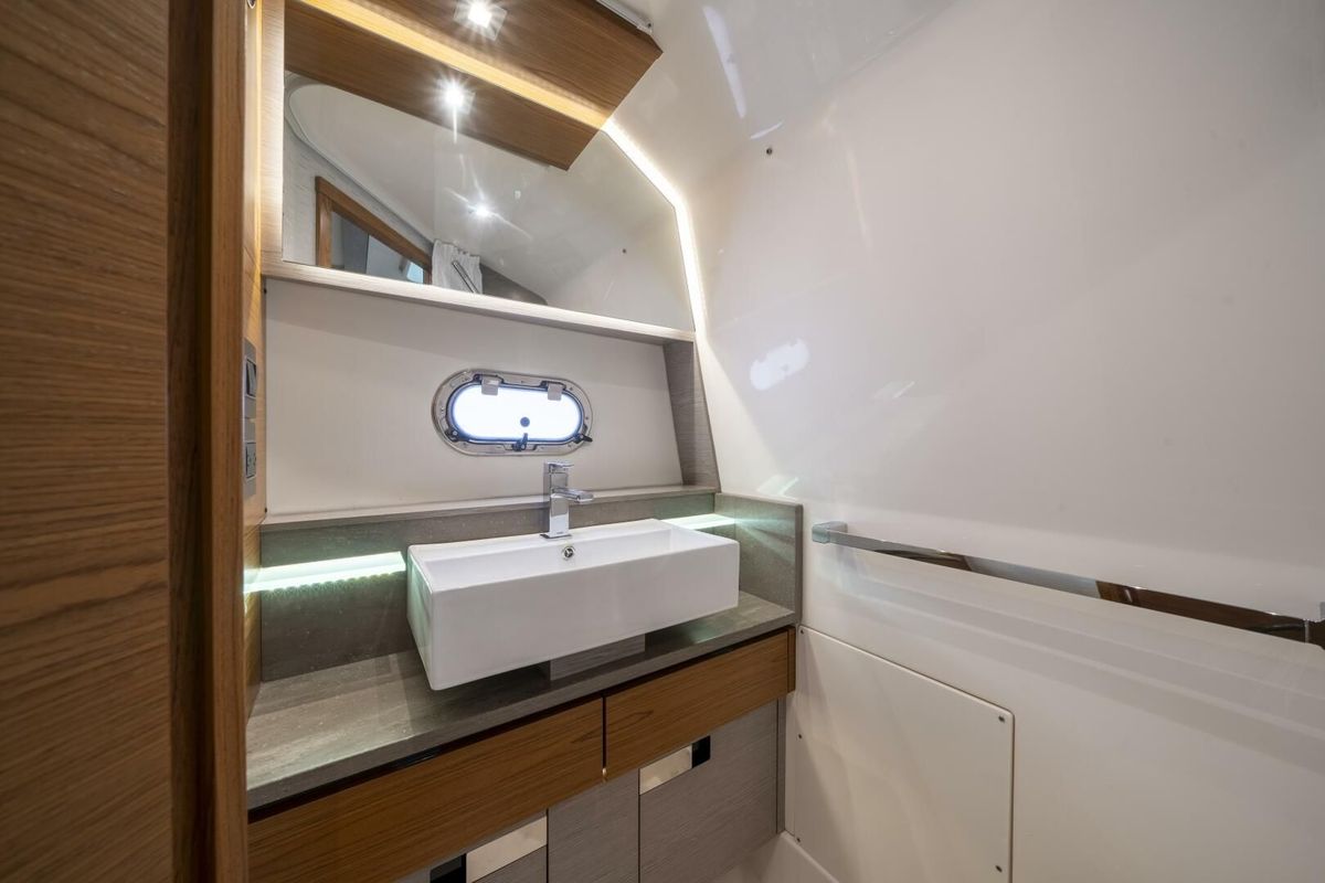 2024 Tiara Yachts 43 
